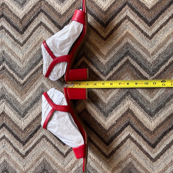 Naturalizer Red Sandal NIB 3 inch heel - Picture 5 of 7